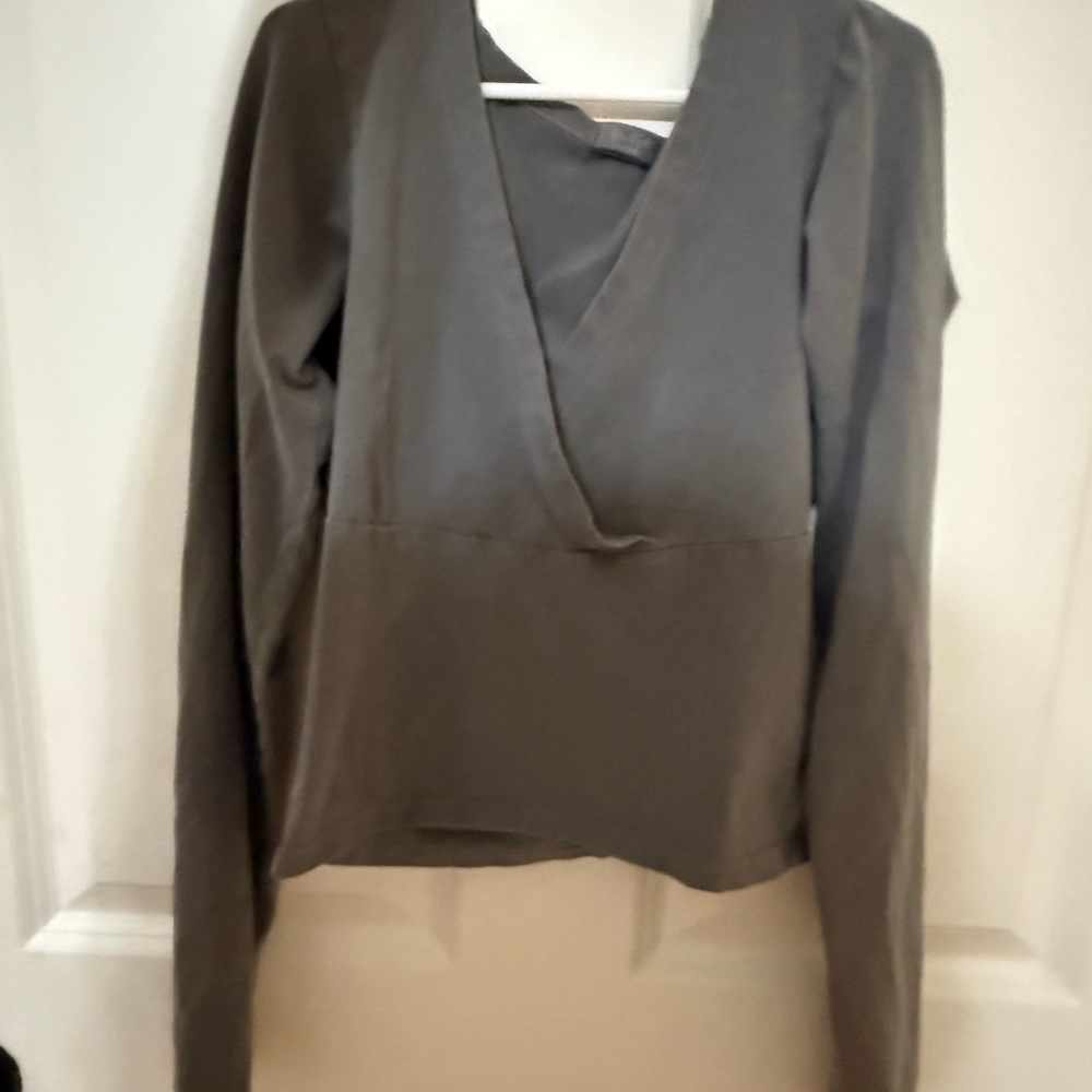 Brandy Melville Amara long sleeve top